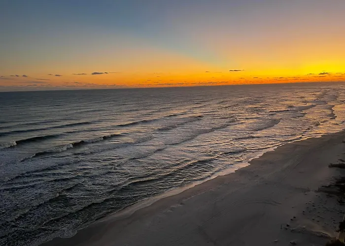 Apartment 2br Front With Amazing Views *