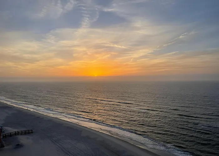Apartment 2br Front With Amazing Views